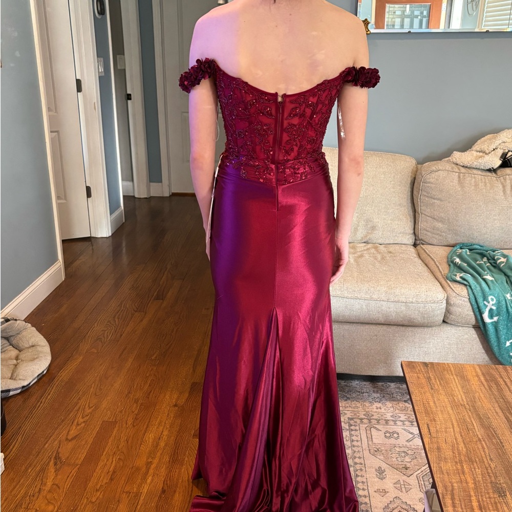 STACEES Prom Dress. NEVER WORN - Picture 7 of 11